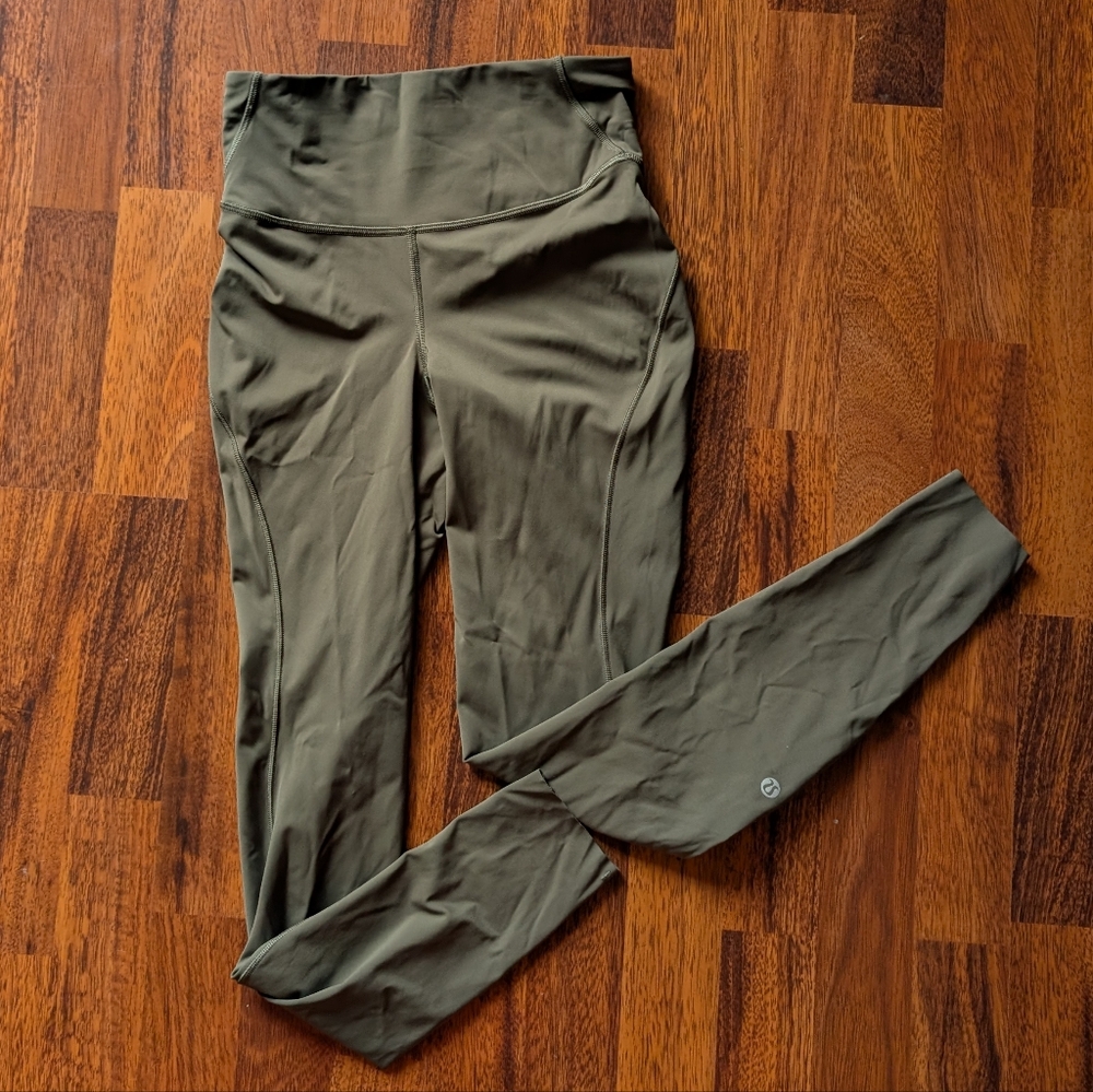 * Never Worn New Lululemon Athletica Base Pace High-Rise Tights 28"